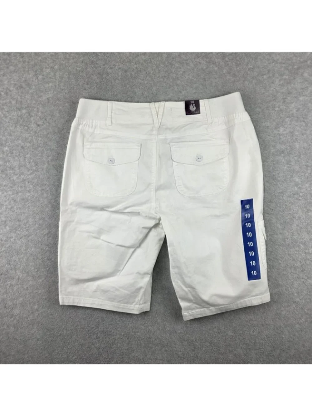 Gloria Vanderbilt Marion Bermuda Shorts Womens 10 White Cargo NWT Stretch Casual